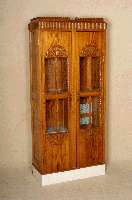 2 zusammengesetzte Polygone, deutsch, um 1910 , Zierbelkiefer von bester QualitÄt, sparsame Schnitzerei aus dem Vollholz, Zahnfries, ...