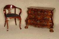 Barockstilkommode, Holland, nach altem Vorbild , Korpus Weichholz/Hartholz, Wurzelnußfurnier, z.T. gespiegelt, schÖnes Furnierbild, Kanten ...