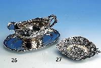 Sauciere auf Tablett, Paris um 1900, 950er Silber, Ravinet D`Enfere eines der inno- vativsten Silberschmiede Frankreichs, Rokoko- stil, zum ...