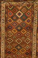 Kazak, Kaukasus, um 1870, Wolle auf Wolle, ca. 222 x 131 cm, SchÄtzwert: 2500.- EURO, EHZ: 4. Antik. außergewÖhnliches Kazak Motiv.
