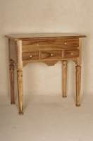 Schminktisch, im sÜddeutschen Stil von 1770/80, Nußbaum massiv, sehr aufwendig gearbeitet, verspiegeltes Innenteil, Zierbelkiefer von hoher ...