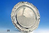 Platz-/Anbietteller, DÄnemark, Kopenhagen, Jahreszahl verschlagen, 830er Silber, Wardeinmarke Heise, Barockstil, D ca. 30 cm, ca. 655 g
