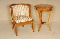 Bergere, im Biedermeierstil, nach dem Vorbild von 1830, Kirschbaum massiv, Polster und Bezug neu, wohnfertig, handpoliert, sehr bequem, praktisch, ...