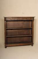 BÜcherregal, Holland, um 1890, Korpus Weichholz, Eiche massiv, z.T. Eichefurnier, Lisenen gerillt, in LÖwenkÖpfen auslaufend, Kopfleiste ...