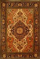 Täbriz Alt, Nordpersien, um 1920, Wolle auf Baumwolle, ca. 213 x 150 cm, Schätzwert: 4500 ,- EUR, Ehz: 2. Schöner Ölterer Täbriz in eine r ...