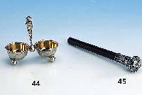 SalzgefÄß, 800er Silber, deutsch, Koch & Berg- feld, innenverg., auf KugelfÜßen, LÖffel fehlen, H. ca. 8.5 cm