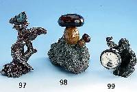 Skulptur aus Opalmatrix, vollplastische Darst. von 2 Papageien auf Ast, H ca. 15.5 cm