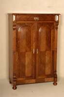 Vertiko, deutsch, um 1880, GrÜnderzeit, Korpus Weichholz, Mahagonifurnier, Lisenen gerillt, in Veluten auslaufend, original gedrechselte ...