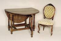 Oblongtable, England, um 1890, Eiche massiv, Eichefurnier, Beine aus dem Vollholz gedrechselt, seitlich aufklappbar, auch als Konsole verwendbar, ...