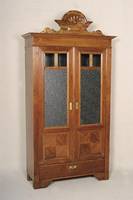 WÄsche- bzw. Vielzweckschrank, deutsch, um 1890, GrÜnderzeit, Front auf Rahmen gearbeitet, Korpus Weichholz, Mahagonifurnier, Inlets ...