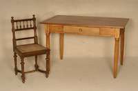 KÜchentisch, Frankreich, um 1928/32, Beine Buche massiv, Zarge Kiefer, Deckplatte Buche z.T. massiv, leicht schwundrissig, teilrestauriert, ...