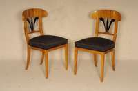6 SchaufelstÜhle, nach Wiener Vorbild von 1810, Kirschbaum massiv bzw. dickes Furnier, RÜckensprossen geschwÄrzt, Polster und Bezug neu, ...