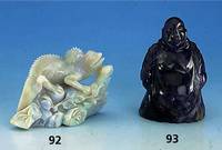 Lohan, China, Amethyst vollplastisch, geschnitten und geschliffen, total ca. 490 g, H. ca. 11 cm, Amethyst mit nat. Merkmalen