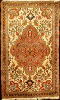 Farahan, Westpersien Sarough-Gebiet, um 191 0, feine Wolle auf Baumwolle, ca. 156 x 97 cm, farblich bemerkenswerte KnÜpfarbeit des Sarou gh ...
