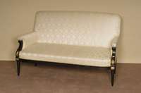 Salonsofa, deutsch, um 1890, Rahmen Buche und Nußbaum, geschwÄrzt bzw. lackiert, sparsame Schnitzerei, Velutenabschluß, Polster und Bezug ...