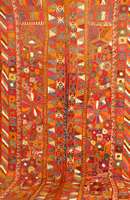 Stickerei, Usbekistan, um 1900, Wolle auf Wolle, ca. 260 x 138 cm, SchÄtzwert: 1850.- EURO, EHZ: 3. Aufwendige Handarbeit