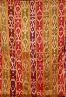 Seiden Ikat, Uzbekistan, um 1900, aus 5 Bah nen, Zusammengesetzt, Stoffhinterlegt, ca. 214 x 164 cm. Schätzwert: 2000,- EURO. Ehz: 2. Se hr selten ...