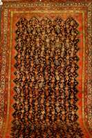 Malayer, Persien, um 1900, Wolle auf Baumwolle, ca. 500 x 210 cm, Schätzwert: 2800.- EURO, EHZ: 4. Antiker Malayer in einem sehr ...