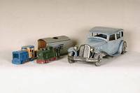 Biller Eisenbahn, um 1949-52, Blech, verschiedene Loks und GÜterwagen, mit diversen Schienen, alles altersebd. bespielt, selten sammelwÜrdig, ...