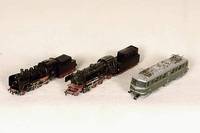2 Dampfloks mit Tender, MÄrklin, 60er Jahre, Spur HO, Guß/Metall, Nr. 3097 und 3003, 3097 im orig. Karton, beide l. bespielt, lt. Einl. ...