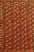 Tekke Haupttepich sehr fein, Turkmenistan, um 1890, Wolle auf Wolle, ca. 348 x 240 cm, SchÄtzwert: 6800.- EURO, EHZ: 3. Ein feiner un d farblich ...