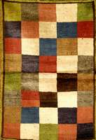 Gabbeh alt, Persien, ca. 40 Jahre, Wolle auf Wolle, ca. 128 x 90 cm, Schätzwert: 690.- EURO, EHZ: 3. Die leuchtend bunten Farben zeic hnen diesen ...