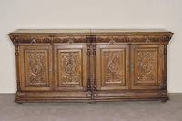 Großer Anrichtschrank, Belgien, um 1900, Eiche massiv, 2 MÖbelstÜcke, umgebaut als langer Anrichtschrank, 4 TÜren mit floraler Schnitzerei und ...