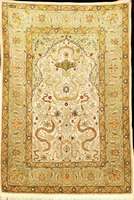 Weißgrundiger Seiden Hereke sign., TÜrkei, um 1920/30, Reine Naturseide, ca. 121 x 85 cm, Ehz: 1-2. SchÄtzwert: 7500.- EURO. SchÖner und edler ...