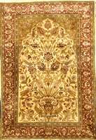 Isanbul Seide alt, TÜrkei, ca. 50 Jahre, reine Naturseide, ca. 147 x 103 cm, SchÄtzwert: 3500.- EURO, EHZ: 2 (Guter Zustand ), glanzreiche Seid. ...
