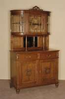 Buffetschrank, deutsch, um 1900, Jugendstil, teilweise Eiche massiv, Oberteil als Vitrine gearbeitet, 3 TÜren, 2 in gebogener AusfÜhrung , ...