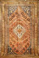 Ghaschgai Alt, Persien, um 1920, Wolle auf Wolle, ca. 270 x 180 cm, SchÄtzwert: 2300.- EURO, EHZ: 3. SchÖn hier die blauen Ecknischen