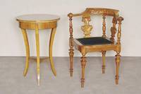 Beistelltisch, im Biedermeierstil, Kirschbaum massiv, Kirschbaumfurnier, 3 schÖne, elegante, eckige Beine, praktisches MÖbel, vielfach ...