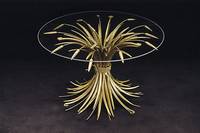 Couchtisch, Italien, Fuß in Form eines floralen Gebindes, gold gefaßt, runde Klarglasplatte aufliegend, wohnfertiger Zustand, sehr dekorativ, H. ...