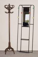 GaderobenstÄnder, wohl deutsch, um 1900/10, nach dem Vorbild von Thonet, Bugholz, FÜße 4-fach geschwungen, Halterung beschÄdigt, MittelsÄule ...