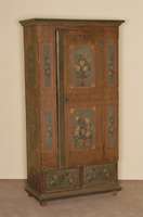 Hochzeitsschrank, sÜddeutsch/wohl Schwarzwald, um 1780, Korpus Weichholz, original Inneneinteilung, 3 FÄcher, Schubladen durch TÜr ...
