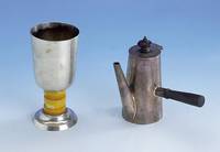 Trinkbecher mit Bernstein, SBM um 1930, 800er Silber, Griff mit geschliffenen Bernsteinbrocken, vgl. Die Staatliche Bernsteinmanufaktur ...