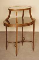 Ovaler Etagentisch, deutsch, um 1900, mit Marmoreinlegeplatte, Edwardienstil, Palisander mit doppelten hellen Fadenintarsien, konische ...