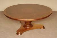 Couchtisch, deutsch, um 1960, Louis-Philippe -Stil, Korpus Weichholz, Wurzelholzfurnier, balusterfÖrmiger Fuß, 3-fach ausladend, Gebrauchsspuren, ...