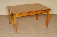 Ausziehtisch im Biedermeierstil, Kirschbaum massiv, Platte mit Faden- und Sternintarsien, sich auf den Ausziehplatten wiederspiegelnd, StilmÖbel, ...