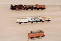 Preußischer Personenzug, MÄrklin, 90er Jahre, Spur HO, Tenderlok der KPEV Nr. 3103, dazu Wagenset 4035, alles im orig. Karton, unbesp., intakt