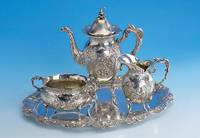 Kaffeeset, Hanau um 1910/20, 800er Sil- ber, Wilhelm Weinranck, bestehend aus Kanne, Sahnegießer (innen vergoldet), Zuckerdose und Tablett, ...