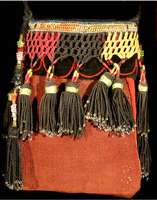GÜrteltasche, Usbekistan, 19.Jhd. Antik, Kattun mit Stickerei und Seidenquasten, HÄckel band, Museal, ca. 17 x 13 cm, SW: 400,- EURO. Ehz: 3 ...