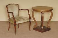 Stuhlsessel, deutsch, um 1920, Buche massiv, mittelbraun gebeizt, filigran geschwungenes Gestell, Stoffbezug Mohair hellgrÜnlich, ...