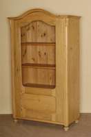 WÄsche- bzw. Vitrinenschrank, mitteldeutsch, um 1860, Kiefer und Zierbelkiefer, ausgewogenes Holz, Ecken abgeflacht, aufgesetzte Schnitzereien, ...