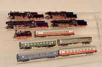 Grosses Konvolut MÄrklin, 50er-80er J., best. aus 5 Dampfloks, Betr.-Nr. 23014 (50er J .), 381807 (60er J.), 44481 (1974), 01097 (1964) und Nr. ...