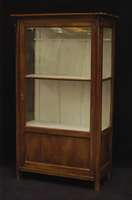 Vitrine, um 1870/80, dreiseitig verglast, Kirschholz massiv und furniert, Alters- und Gebrauchsspuren, ohne SchlÜssel, ca. 169x102x49 cm