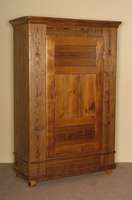 eintÜriger SpÄtbiedermeierschrank, deutsch/Freiburg, um 1830/40, Front auf Rahmen gearbeitet, ausgesuchtes Zierbelkiefernholz, teilrestauriert, ...