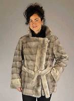 Platinnerz-Jacke, Gr. 36/38, QualitÄt Saga Mail, ungetragene Lagerware, antaillierte Jacke mit GÜrtel und Schieber- schließen, RÜckenl. ca. ...