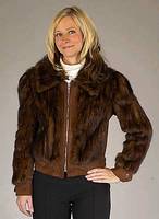 Kurzjacke aus NerzstÜcken, Gr. 36, Farbe: demi-buff, mit HirschledereinsÄtzen, Reißverschluß, jugendliches Modell, lt. Einlieferer nur zur ...