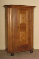 Schrank, deutsch, um 1820, Barock, Eiche massiv, sogenannter Spaltschrank, durch Keilkonstruktionen kann das MÖbel in zwei Teile demontiert ...